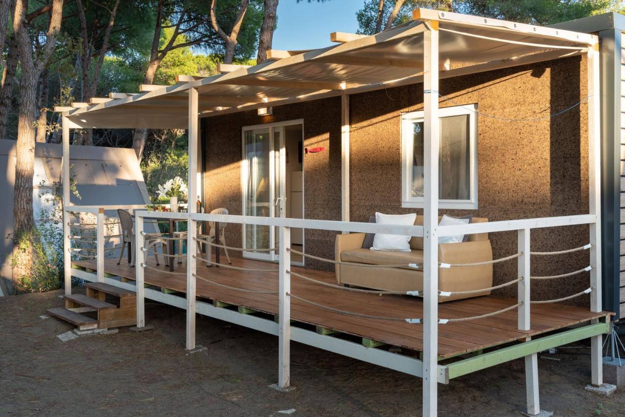 Camping Il Capannino Glamping Village Марина-ди-Биббона Экстерьер фото