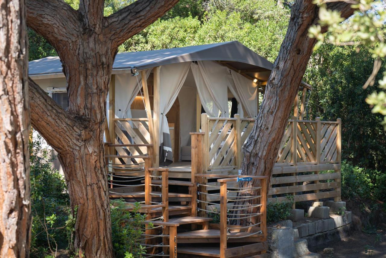 Camping Il Capannino Glamping Village Марина-ди-Биббона Экстерьер фото
