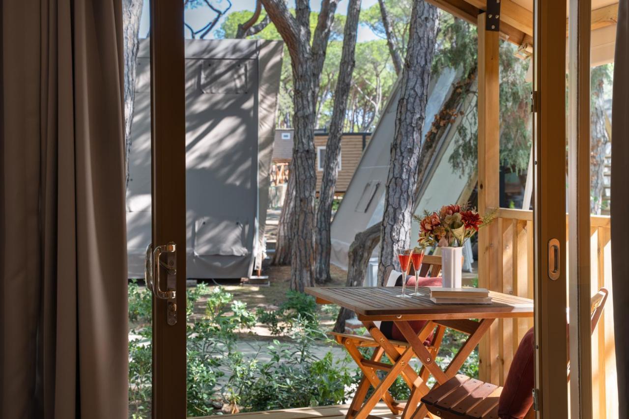 Camping Il Capannino Glamping Village Марина-ди-Биббона Экстерьер фото